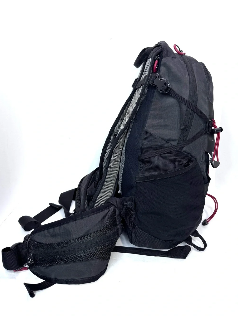 JanSport 8000M Challenge Technical Hiking Backpack Black Red Daypack